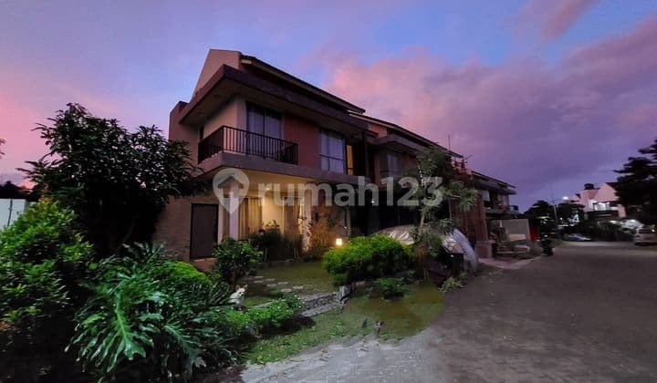 Rumah View Gunung, 2 lantai, Siap Huni, Di Royal Tajur Residence