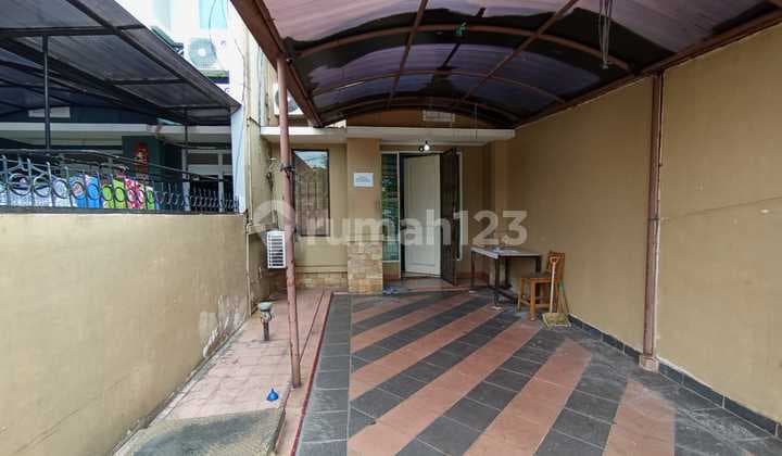 For Sale: 2-Story Minimalist House in Gading Arcadia, Kelapa Gading, North Jakarta