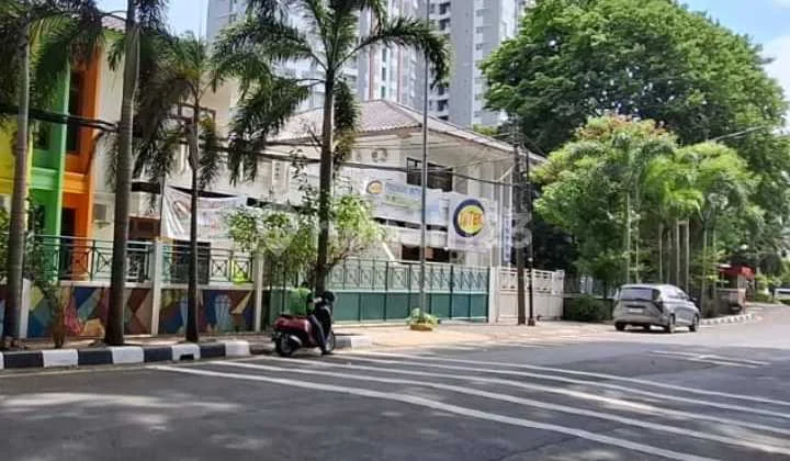 Dijual Rumah Gandeng Itung Tanah Harga Njop Di Jalan Nias Raya Kelapa Gading