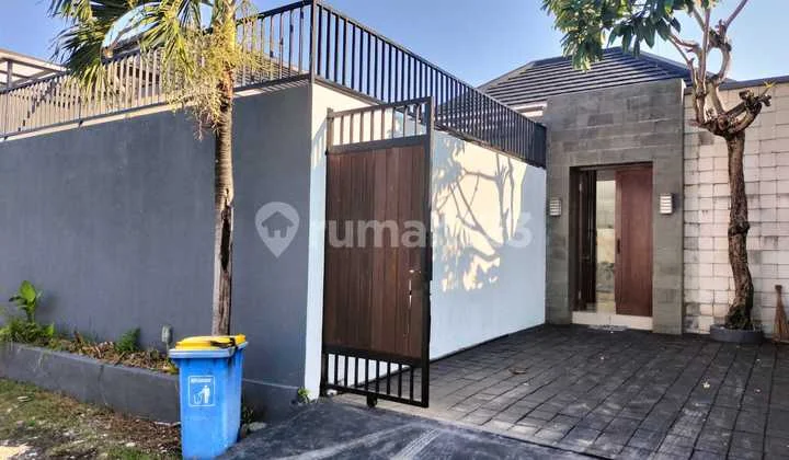 Spacious, Quiet, and Comfortable Villa in Kerobokan, Badung, Bali