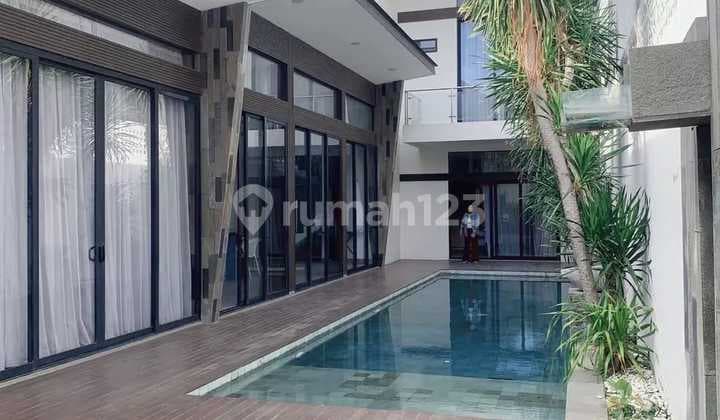 2-Story Furnished Villa Near GWK Jimbaran Bali