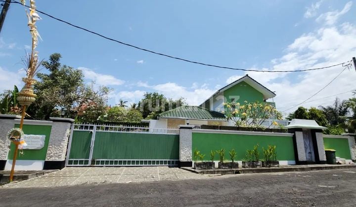 Rumah Vila Super Luas 2 Lantai Semi Furnished Gianyar Bali