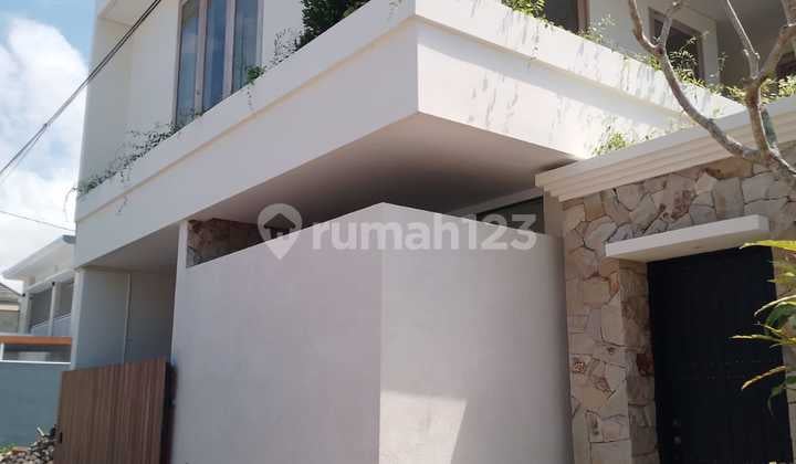 Luxury Ready-to-Occupy House in Renon, Denpasar, Bali
