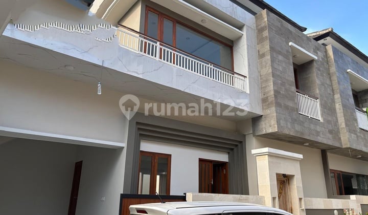 Rumah 2 Lantai Aman Dan Nyaman Dekat Sanur Bali
