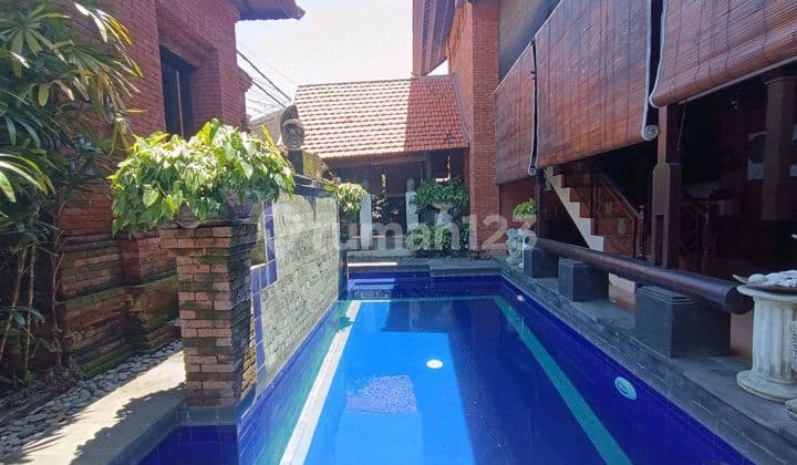 Vila 2 Lantai Bergaya Klasik Sanur Denpasar Bali