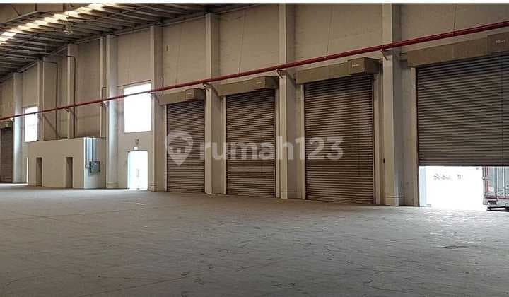 Disewakan Gudang Loading Dock Surya Cipta Karawang