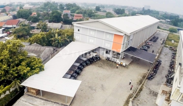 For Sale: Spacious and Strategic Warehouse on the Edge of Bintara Toll Road, Bekasi