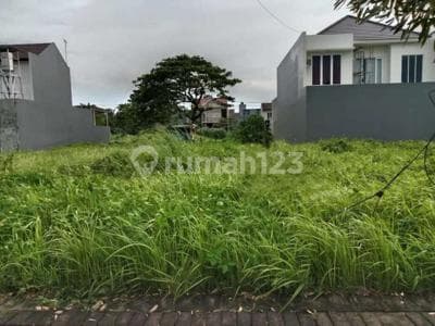 Jual cepat. Harga dibawah NJOP. Kavling tanah di Villa Royal Regency, Mojokerto.