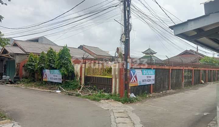 Jatibening Baru. Land calculation. Corner position, roadside. Suitable for a mini cluster.