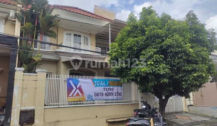 Strategis Siap Huni Rumah 2 lt Cluster Taman Puspa, Harapan Indah