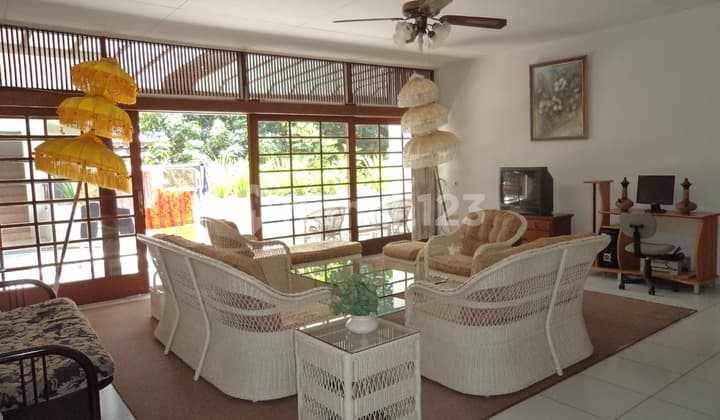 Rumah di Bukit Cinere Indah