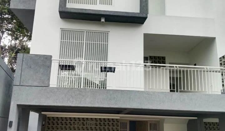 Rumah Nuansa Jepang di Cinere (wr)