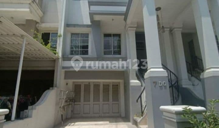 3-STORY NICE HOUSE FOR SALE IN A COMFORTABLE AND SAFE NEIGHBORHOOD IN GADING GRANDE