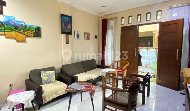 RUMAH BAGUS 3 LANTAI DIJUAL Di JOHAR BARU SENEN