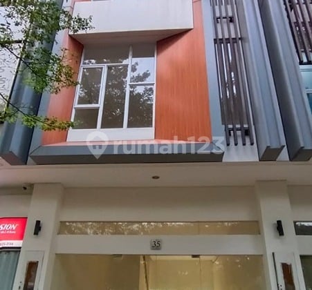Ruko Cleon Park 3 Floors in JGC Cakung, East Jakarta