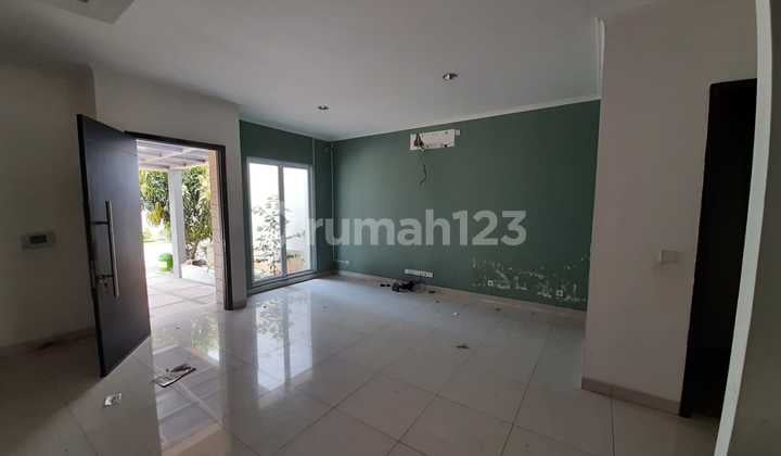 Dijual Rumah siap huni 2Lt 7x22m Di Cluster Palm Spring JGC