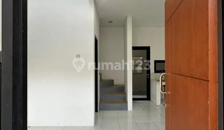 Dijual Rumah Baru Rasa Villa View City Light 2 Lantai Murah di Setiabudi Clove Condovillas di Pusat Kota Bandung.
