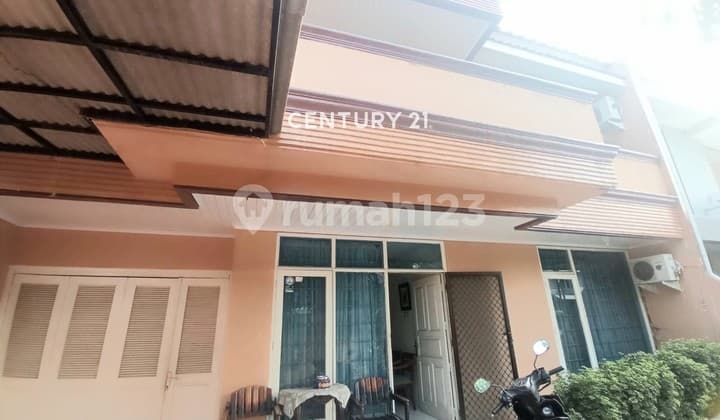 Rumah Bagus Akses Mudah Dekat Fasum di Taman Modern Cakung