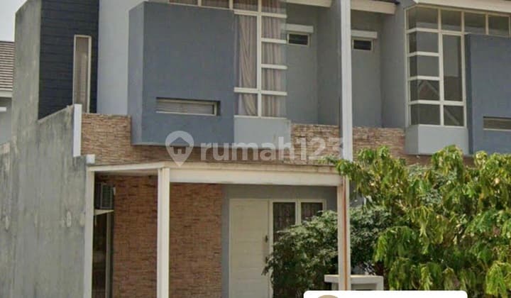 Rumah 2 Lantai Like New SHM di Cluster Vasana Harapan Indah 2