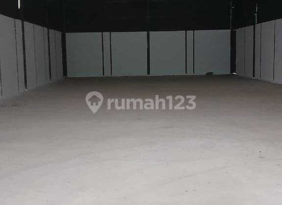Warehouse For Rent Cheap 2 Year Lease By Main Road