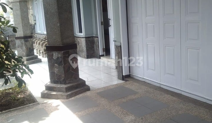 Dijual rumah apik dan nyaman di daerah batununggal