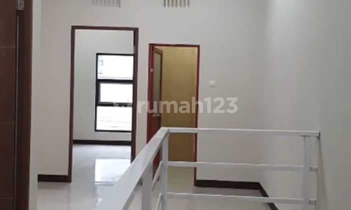 modern minimalist house within the inhoftank complex