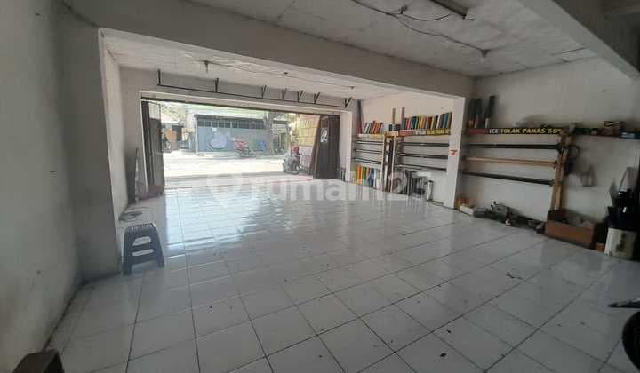 Ruko Ex Showroom Mobil di Mainroad Cinunuk