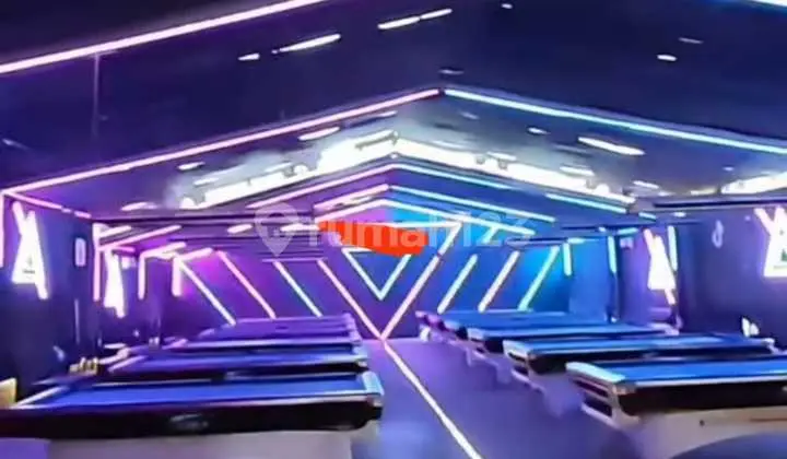 ruang usaha ex cafe billiard di mainroad purnawarman