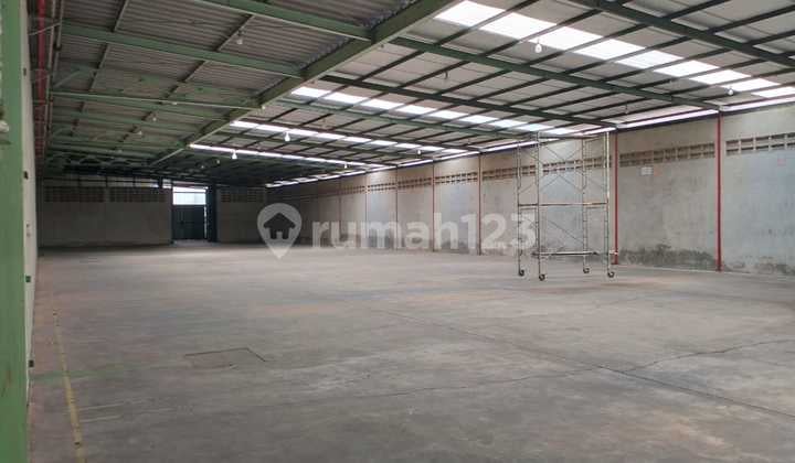 gudang pabrik lokasi cocok untuk komersil area di rancaekek