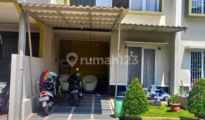 Jual rumah minimalis 2 lantai dalam cluster One Gate Sistem aman dan nyaman