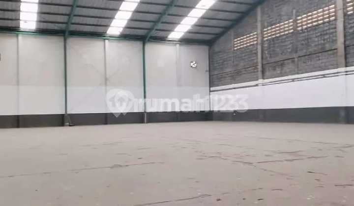 Gudang Siap Pakai Bonus Kantor Dekat Pintu Tol Padalarang