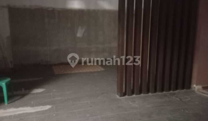 Bangunan Prime Location di Sudirman Strategis