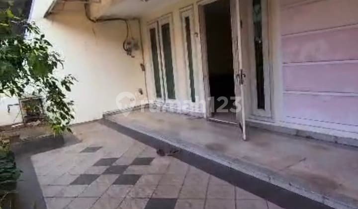 For Sale: 2-Storey House in Muara Karang, Blok Favourite