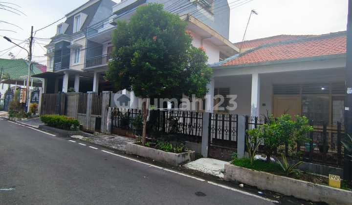 Rumah Luas Bagus 2 Lantai di Perumahan Rawamangun