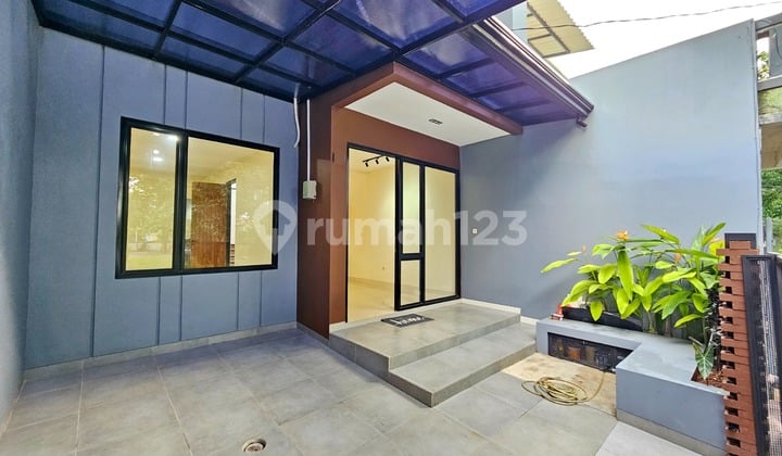 Rumah Design Mandiri Kencana Loka Bsd SHM di BSD Kencana Loka Bagus