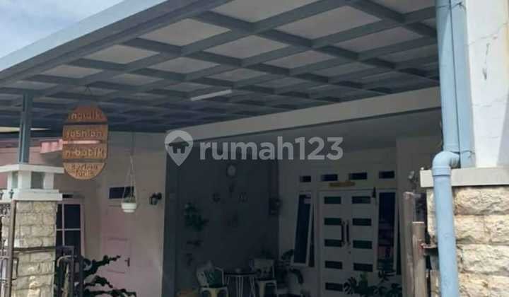 Rumah Asri dan Startegis di Margacinta Bandung