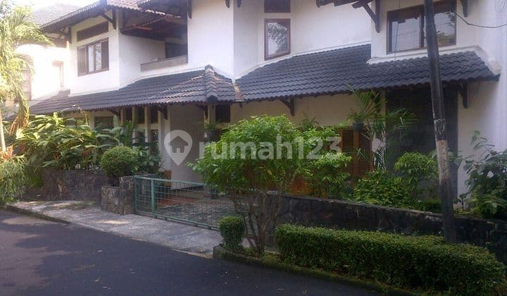 dijual rumah di flamingo bintaro deket mcd dan masjid puri
sektor 9
Tangsel