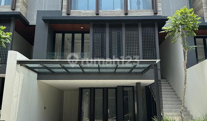 Rumah 3 Lantai Baru SHM Andara