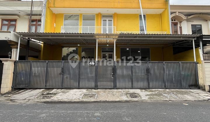 Rumah Kos 3 Lantai Bagus SHM di Cipete, Jakarta Selatan