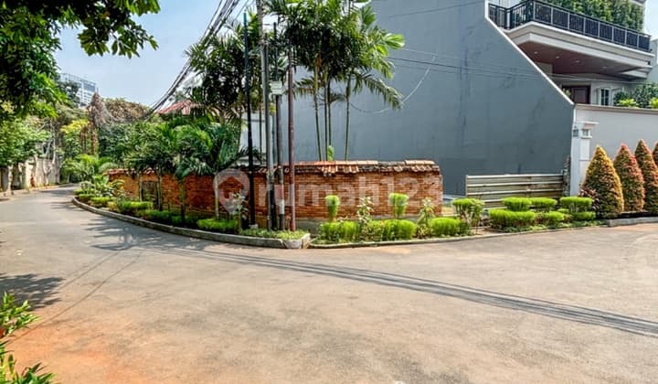 Tanah di Simprug, Jakarta Selatan SHM 316 m²