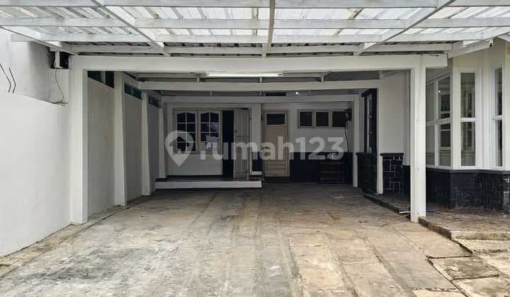 Rumah Martimbang Bagus SHM di Kebayoran Baru, Jakarta Selatan