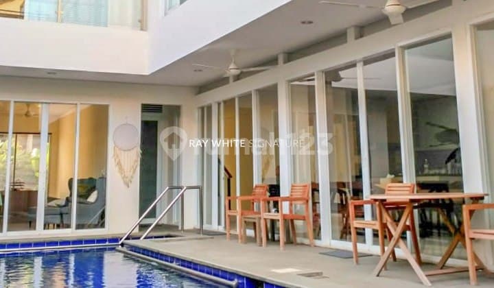 Rumah Bagus 3 Lantai di Jl. Puri Mutiara 7 Cipete Selatan