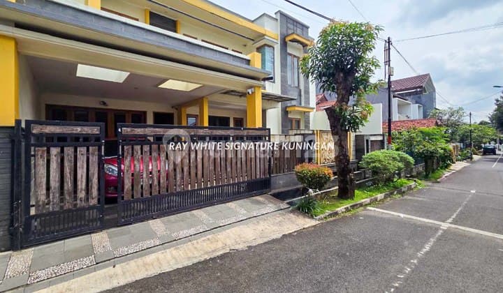 Rumah Nyaman Siap Huni di Komplek Curug Indah Jakarta Timur