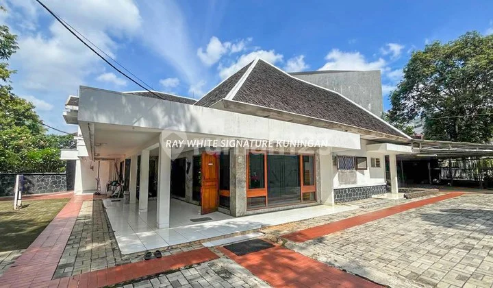 Disewakan Rumah Cocok untuk Office di Jl Hang Lekir Dekat Senayan