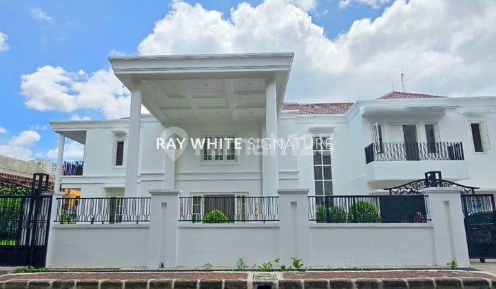 2-Story House on Jl. Banyumas No. 2 Menteng
, Central Jakarta