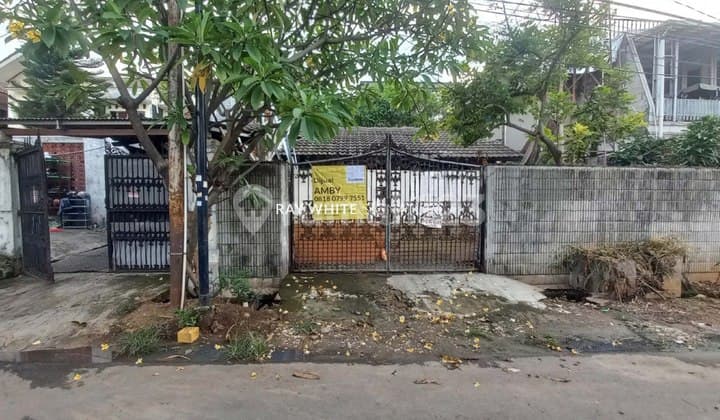 Rumah Tua Hitung Tanah di Jl Manggar Kav DKI Pondok Kelapa