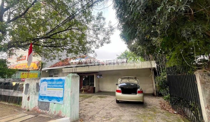 Rumah Tua Hitung Tanah di Jl Ciputat Raya Cocok Untuk Usaha