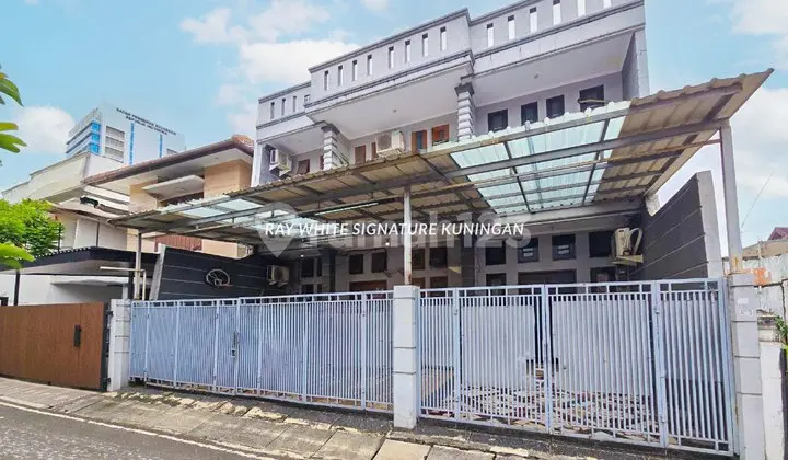 Boarding House on Jl Mesjid 4 Bendungan Hilir - Prime Location Near Office Area