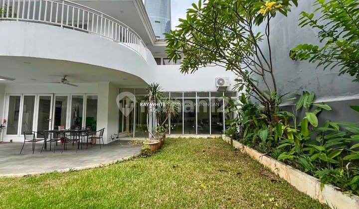 Luxury Home Elite Location on Jl Denpasar III Mega Kuningan