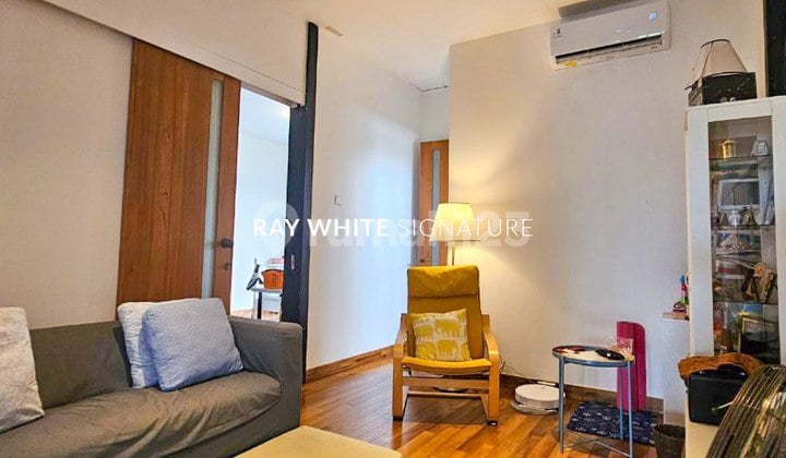 Rumah 3 Lantai Bagus Baru Renovasi di Jl Saraswati Ujung